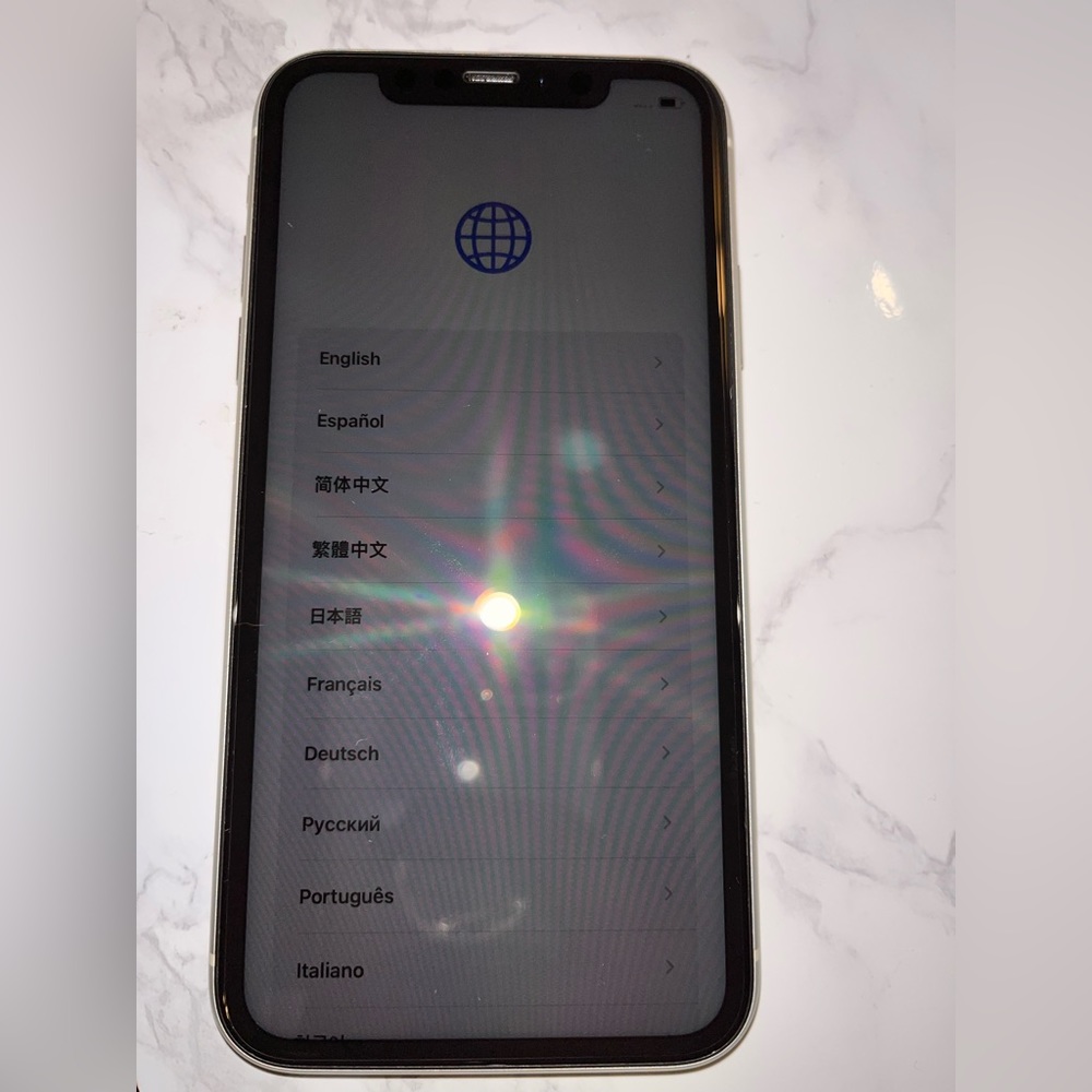 Apple iPhone 11 Used- 64GB - White (Fully Unlocked)